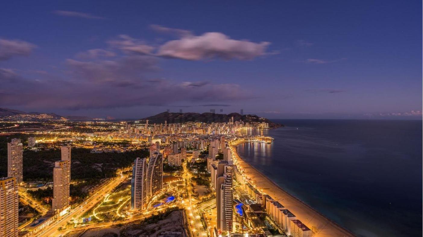 Intempo Luxury Ocean Views Resort 베니돔 외부 사진