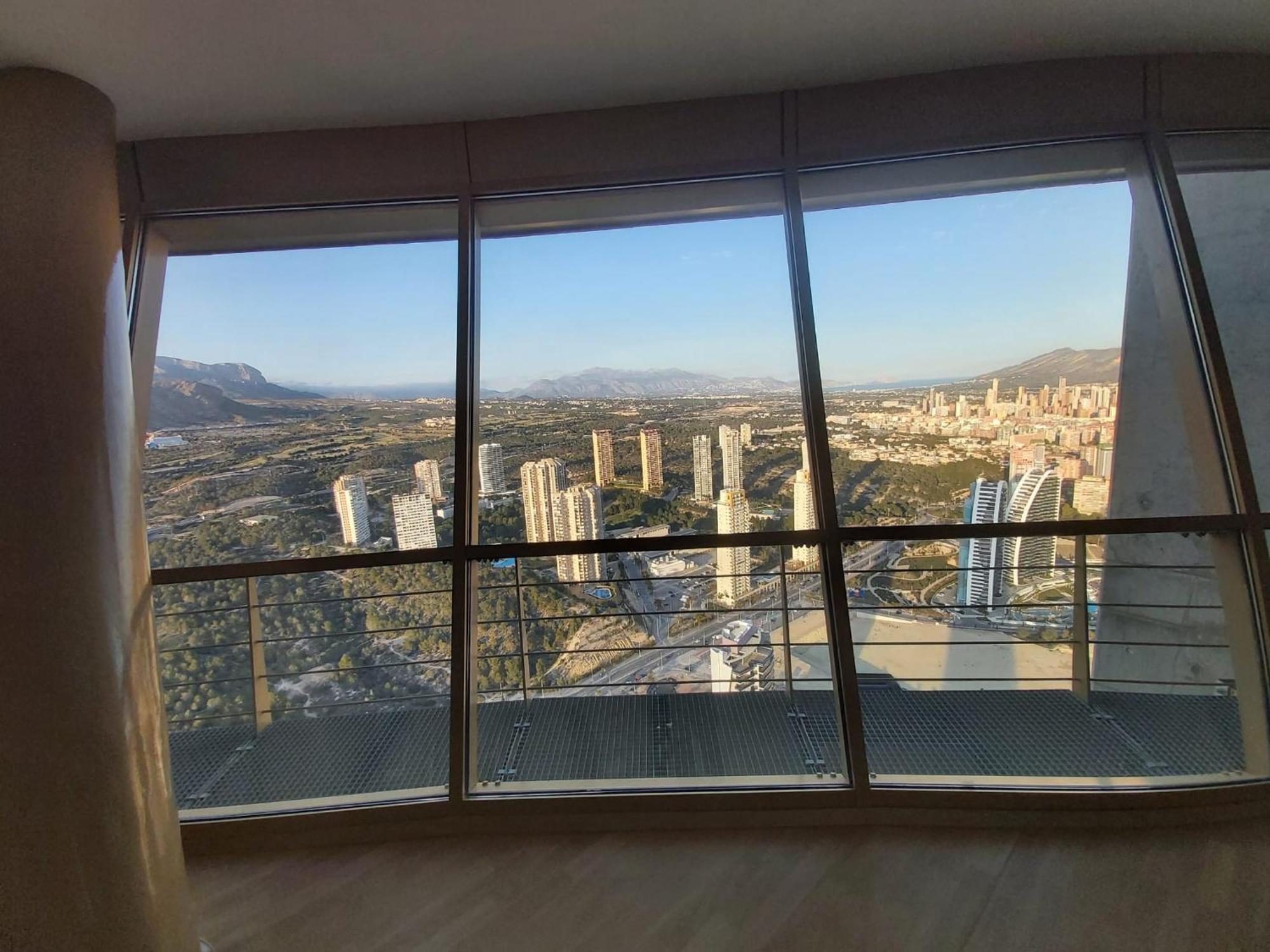 Intempo Luxury Ocean Views Resort 베니돔 외부 사진