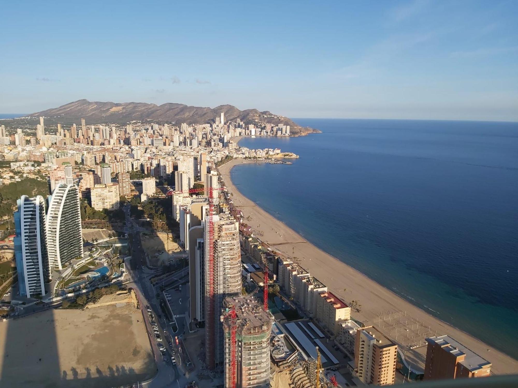 Intempo Luxury Ocean Views Resort 베니돔 외부 사진